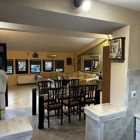 Moonbeam Townhouse * Skiathos Town